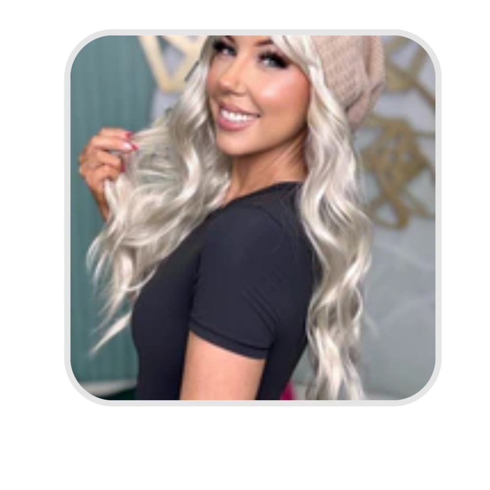 CSC Chelsea smith crown Blondie beanie